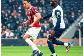 华体会登陆-热刺客场不敌对手，士气低迷