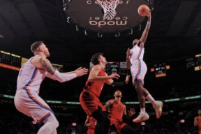 华体会体育-开拓者主场击败雷霆，西部半决赛首胜