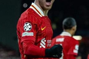 华体会登录-阿森纳险胜利物浦，莱万补时绝平意甲