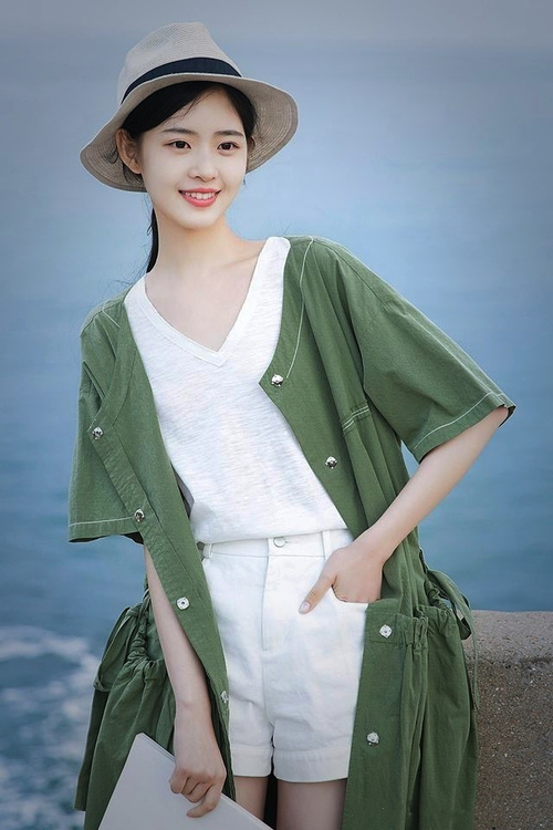 华体会下载-美加墨世界杯惊现穿越之战，比利时黄金一代险胜曼城，一场改写足球规则的梦幻对决  第2张